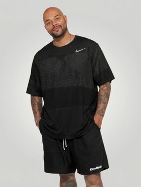 Nike Dri-FIT Black Mesh Panel Performance Tee XL‎ Dark Academia Gorpcore Stealth